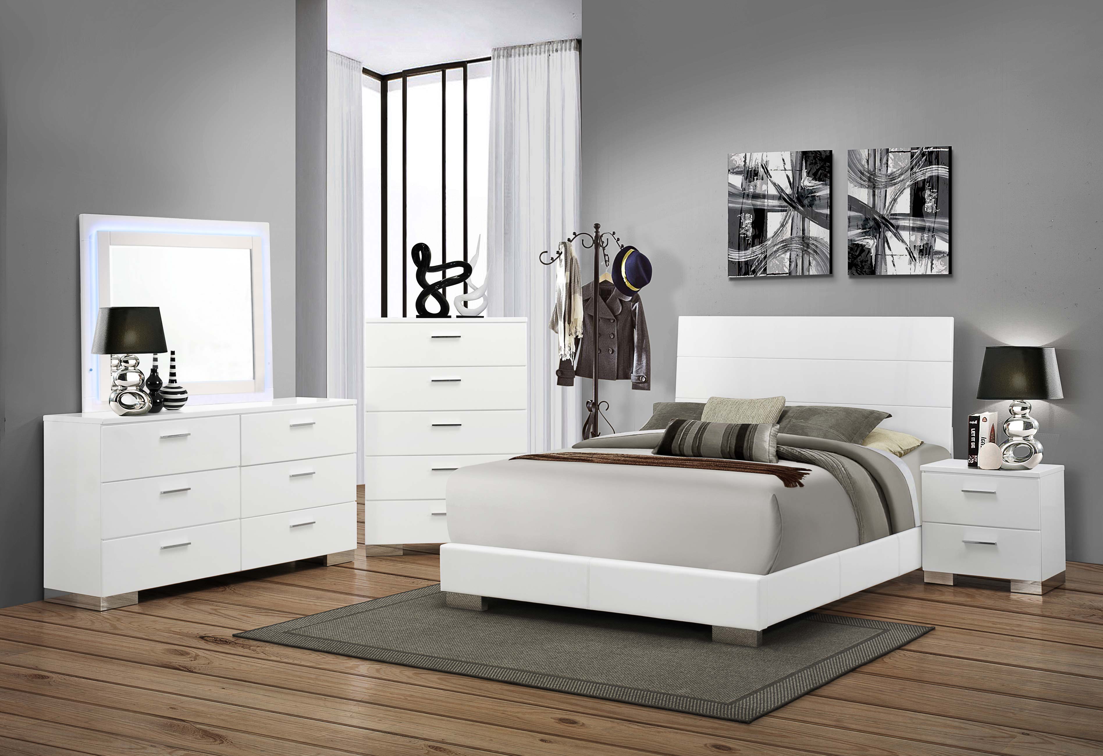 Coaster Felicity Bedroom Set with LED Mirror Glossy White Eastern King Set of 5