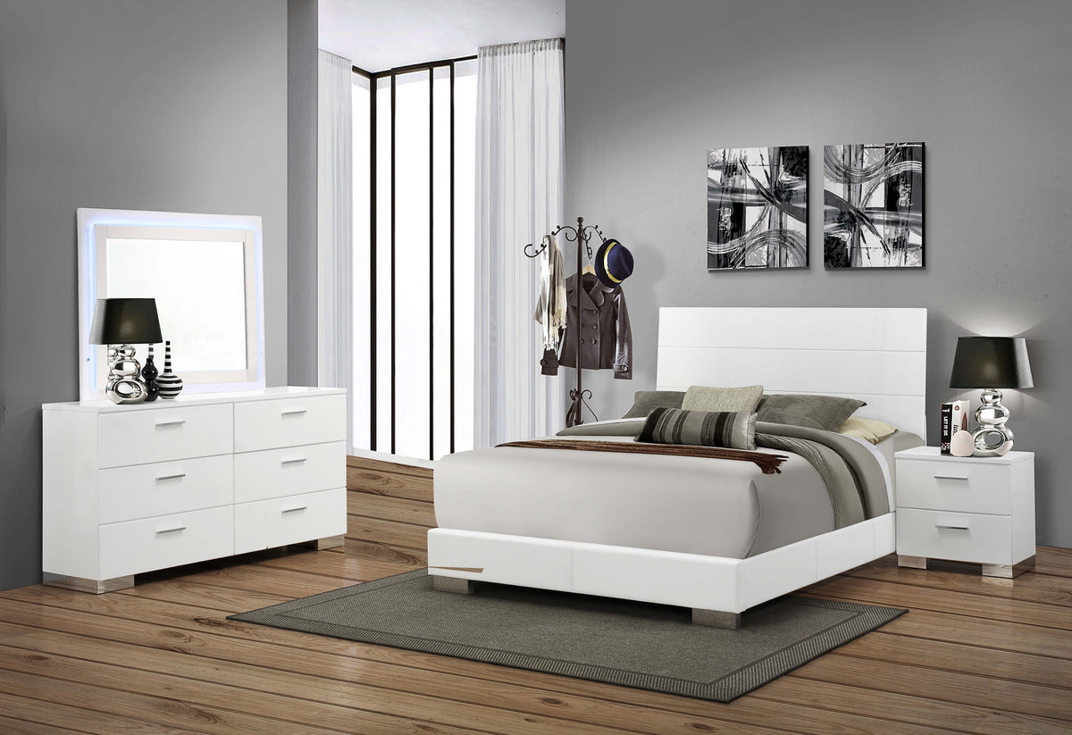 Coaster Felicity Bedroom Set with LED Mirror Glossy White Queen Set of 4