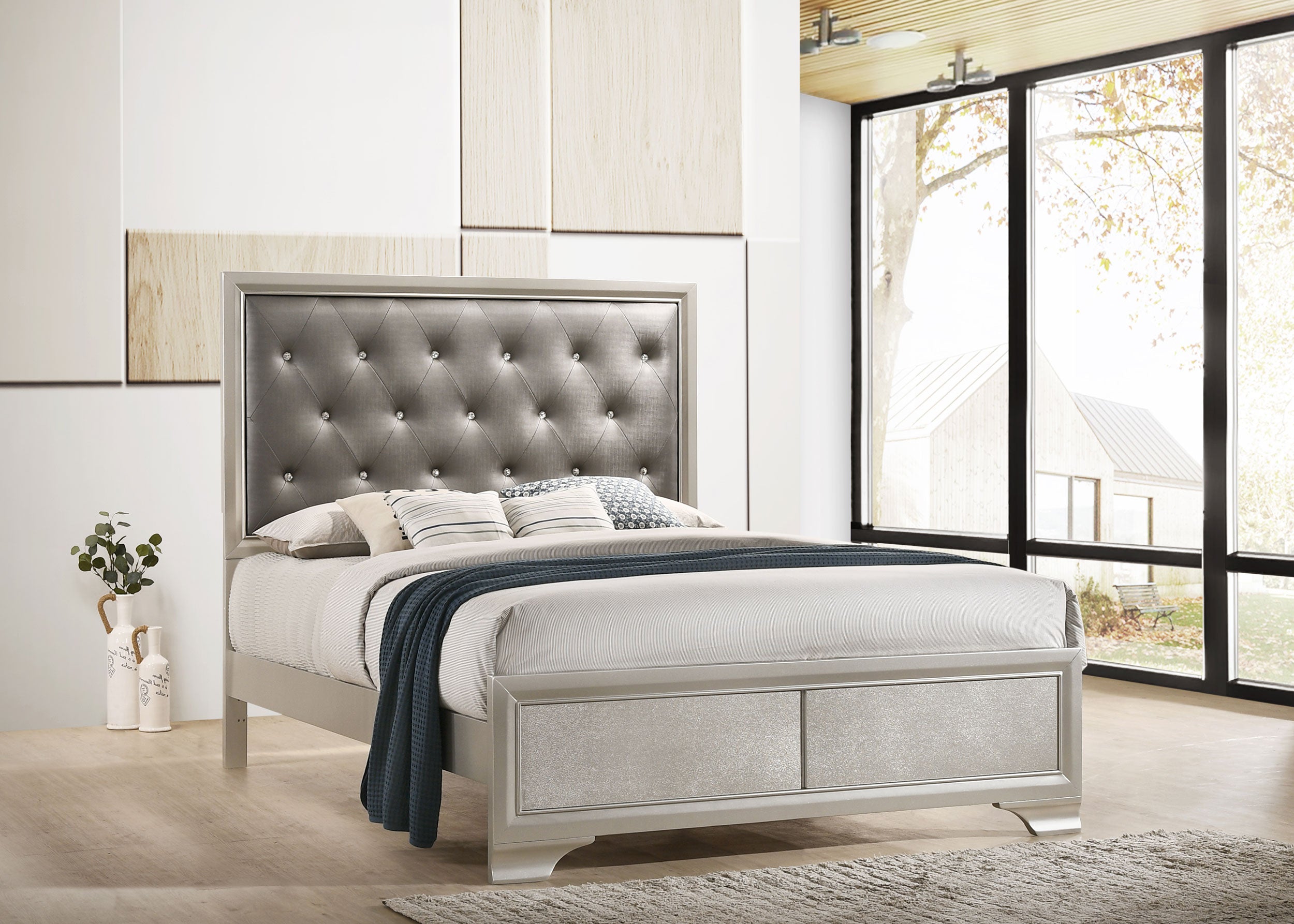 Coaster Salford Panel Bed Metallic Sterling and Charcoal Grey King