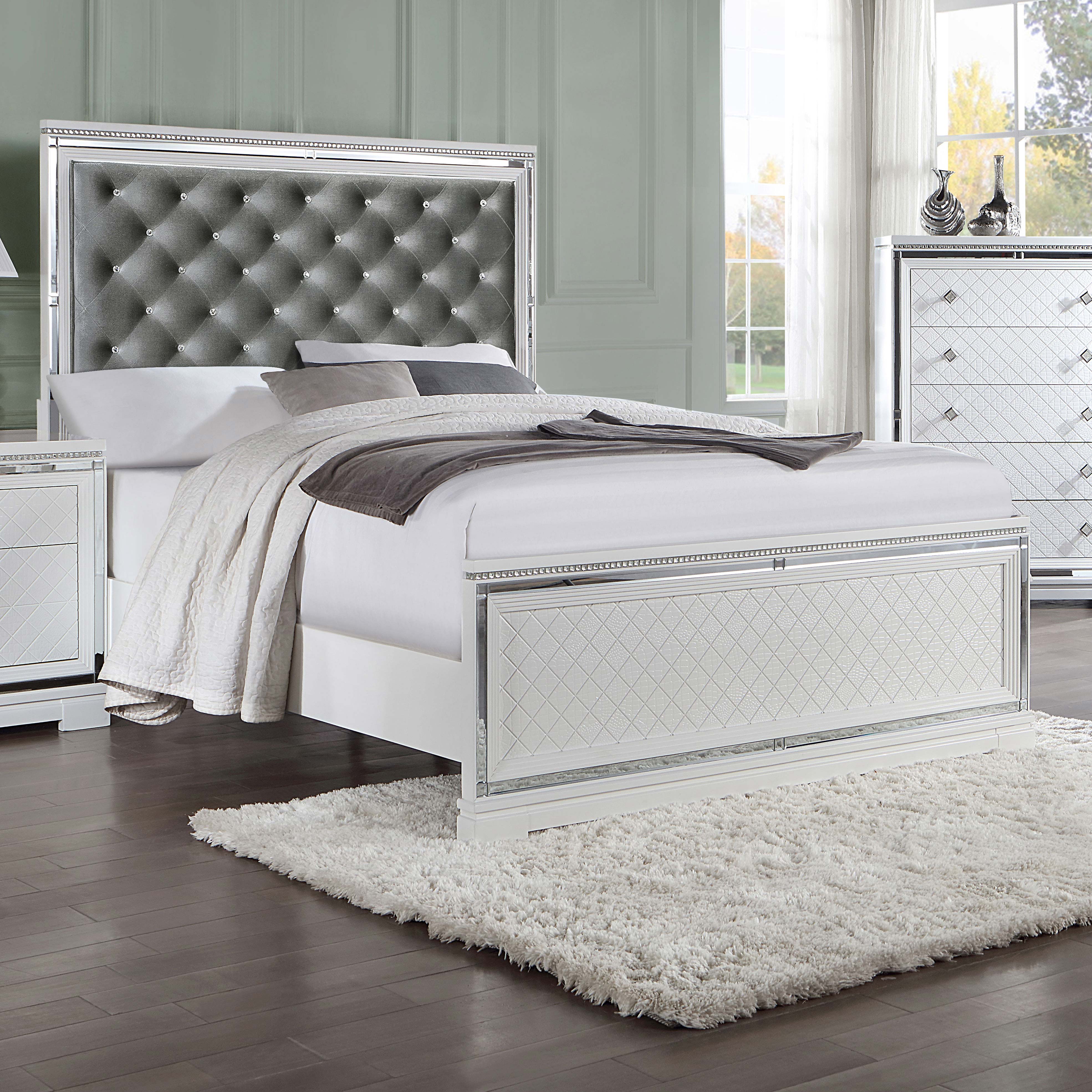 Coaster Eleanor Upholstered Tufted Bed White Cal King