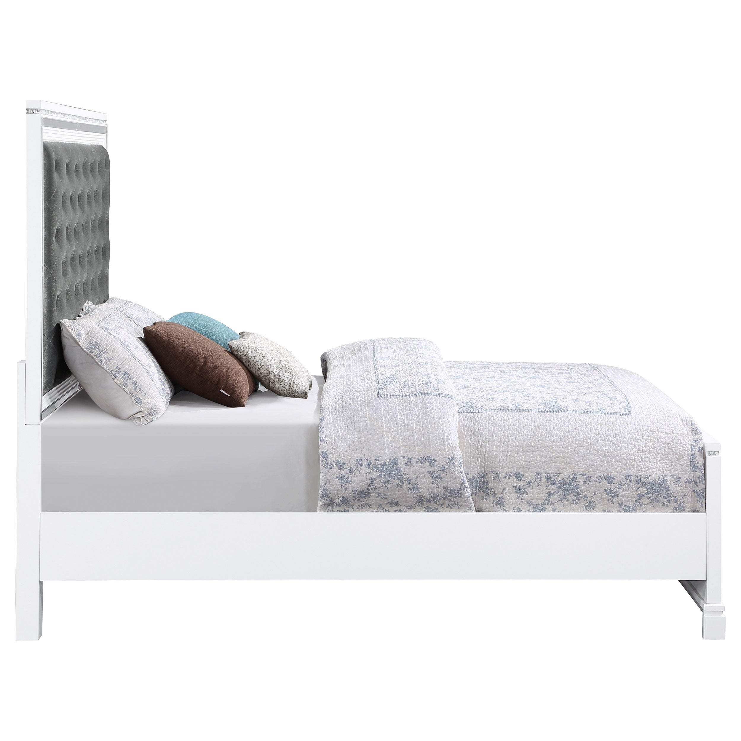 Coaster Eleanor Upholstered Tufted Bed White Cal King