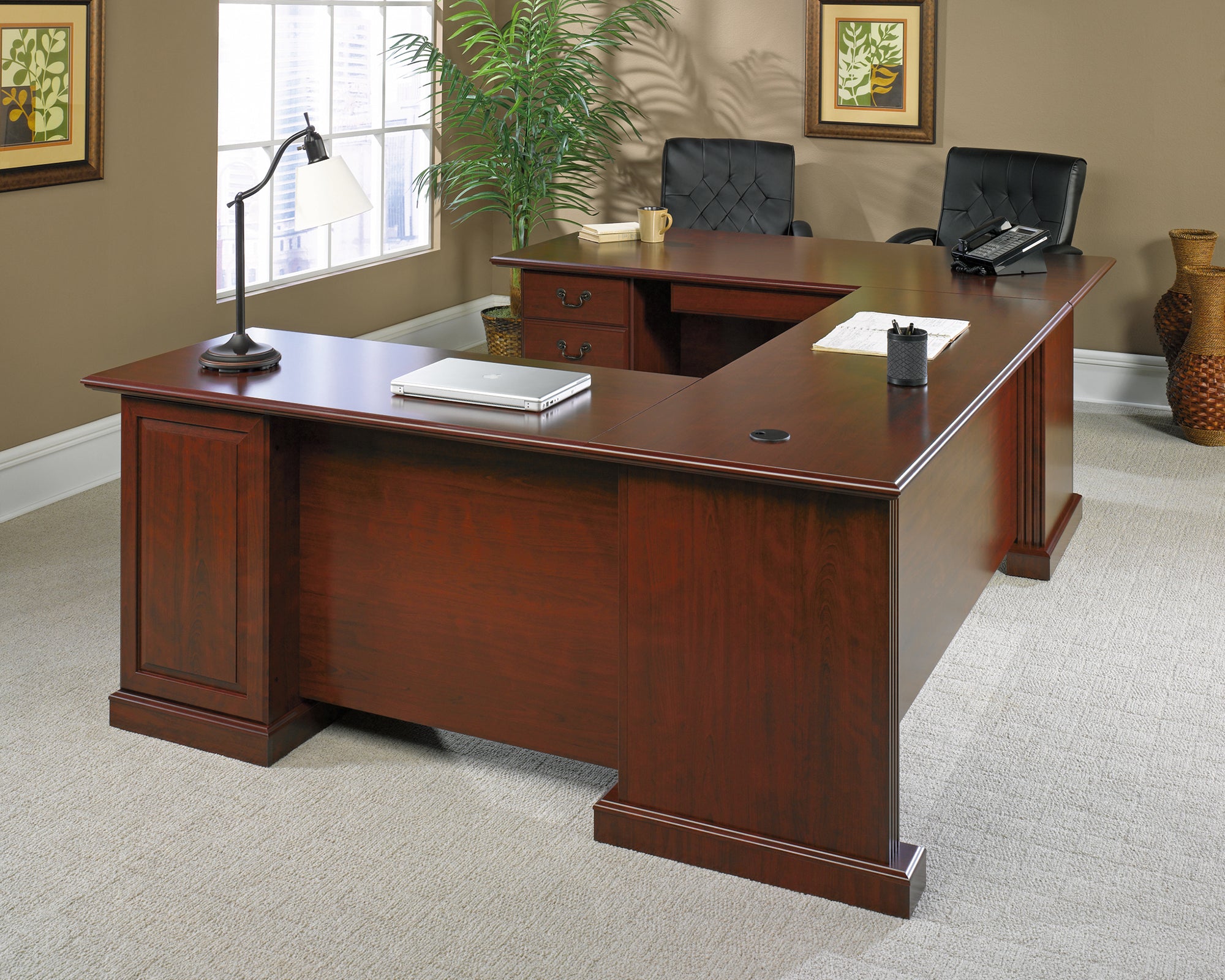 Heritage Hill  Executive Desk Classic Cherry