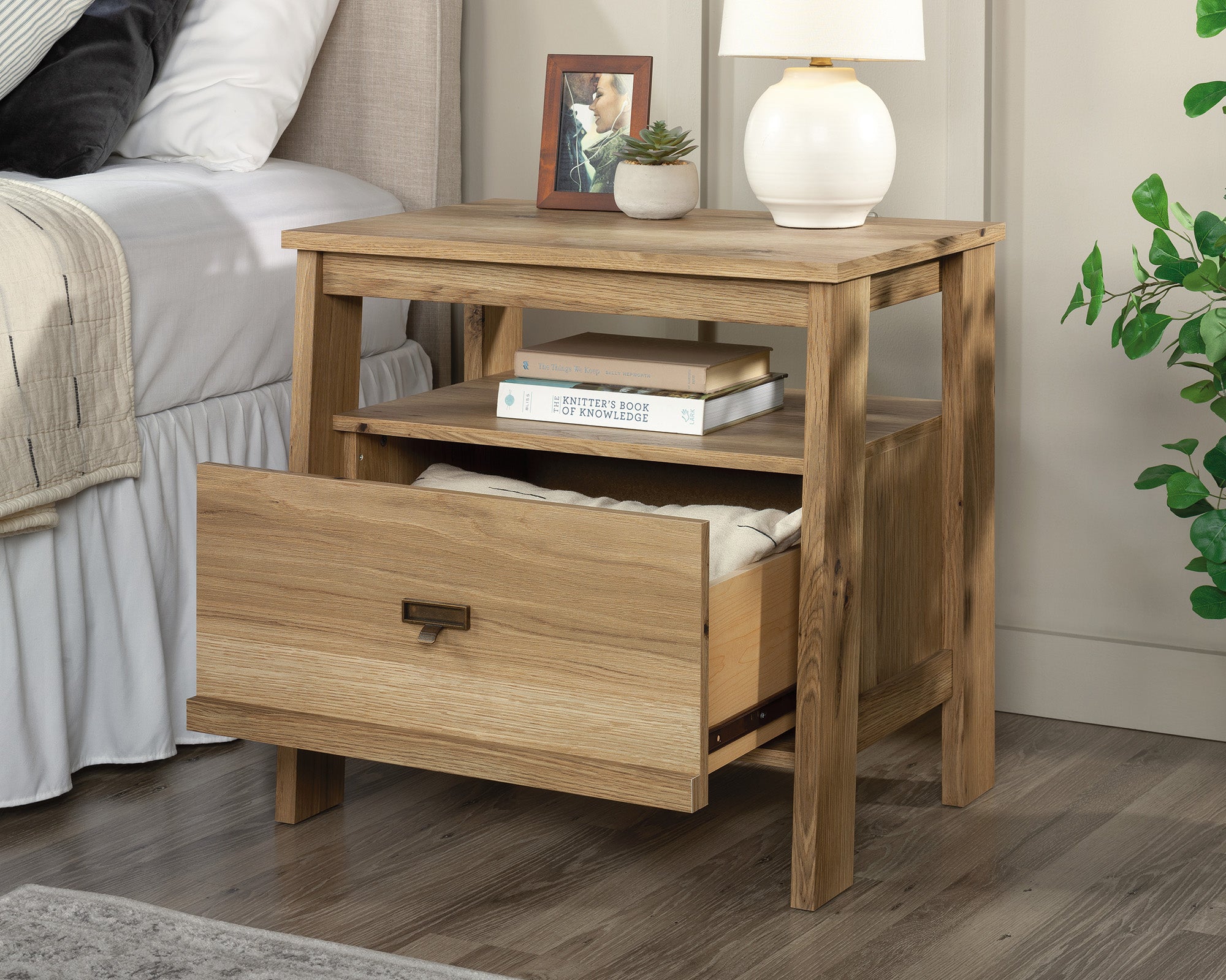 Trestle  1-Drawer Night Stand in Timber Oak