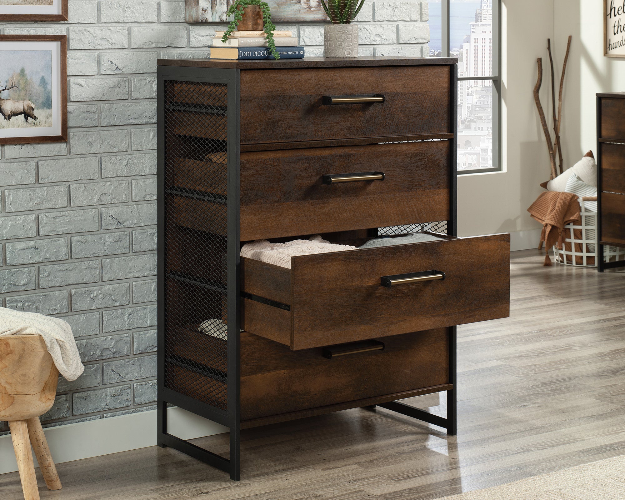 Briarbrook 4-Drawer Dresser in Barrel Oak