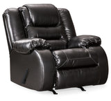 Vacherie Sofa, Loveseat and Recliner