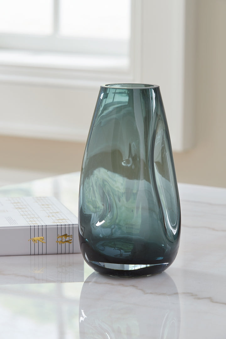 Beamund Vase (2/CS)