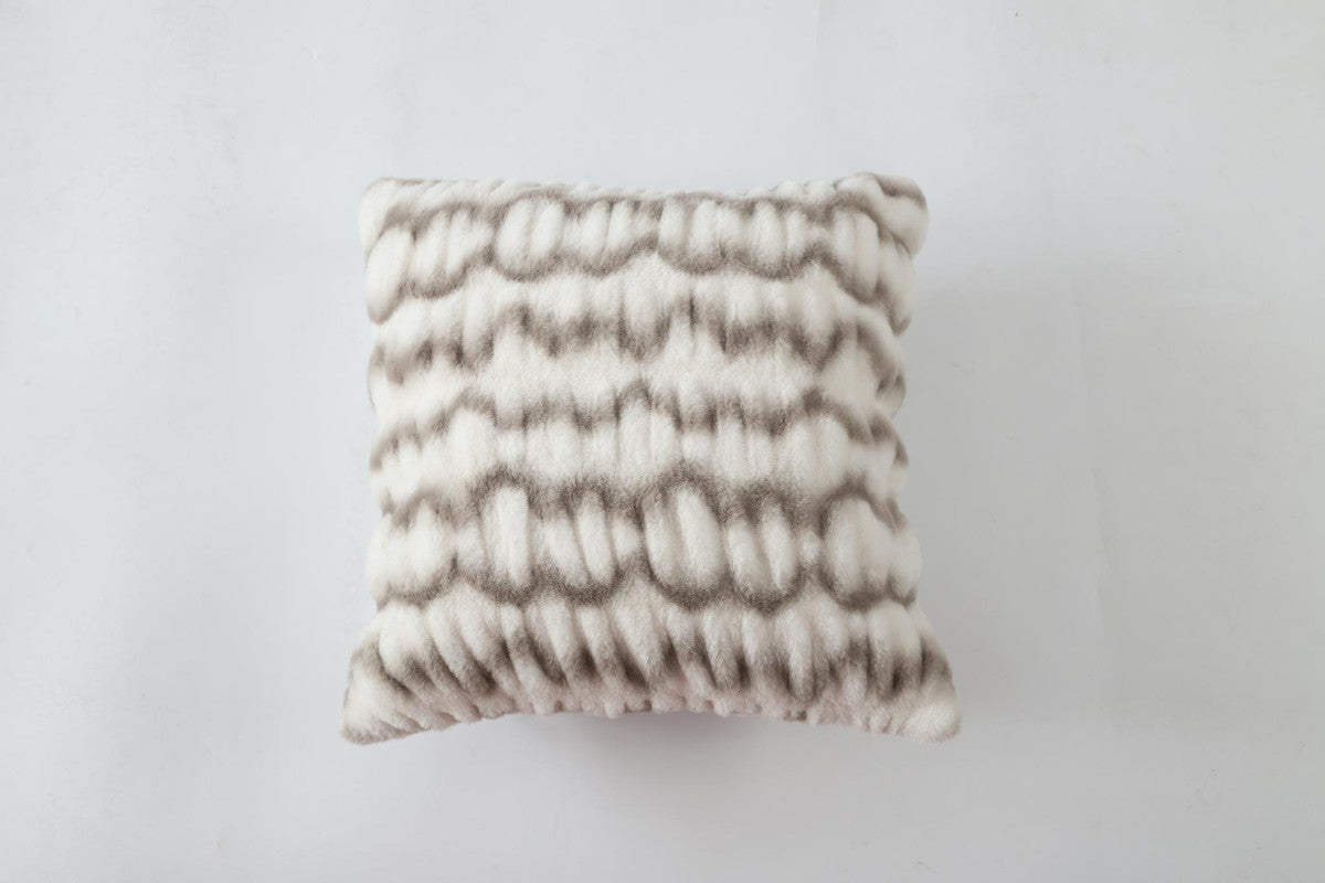 MDA Avanni Pillow