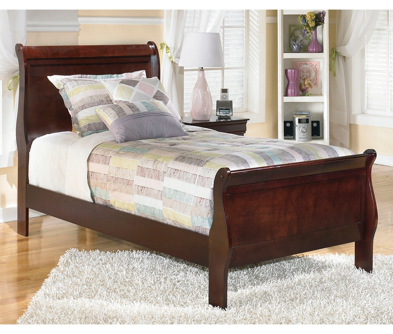 Alisdair Twin Sleigh Bed with Mattress