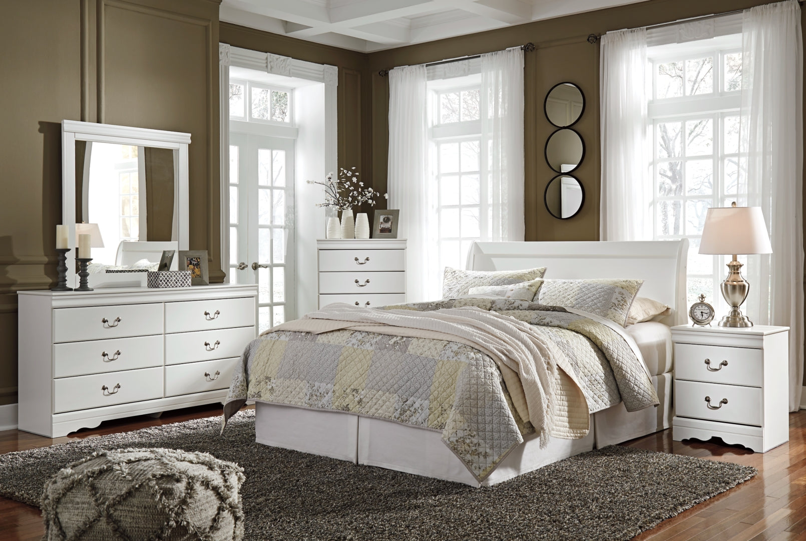 Anarasia Queen Sleigh Headboard Bed with Dresser