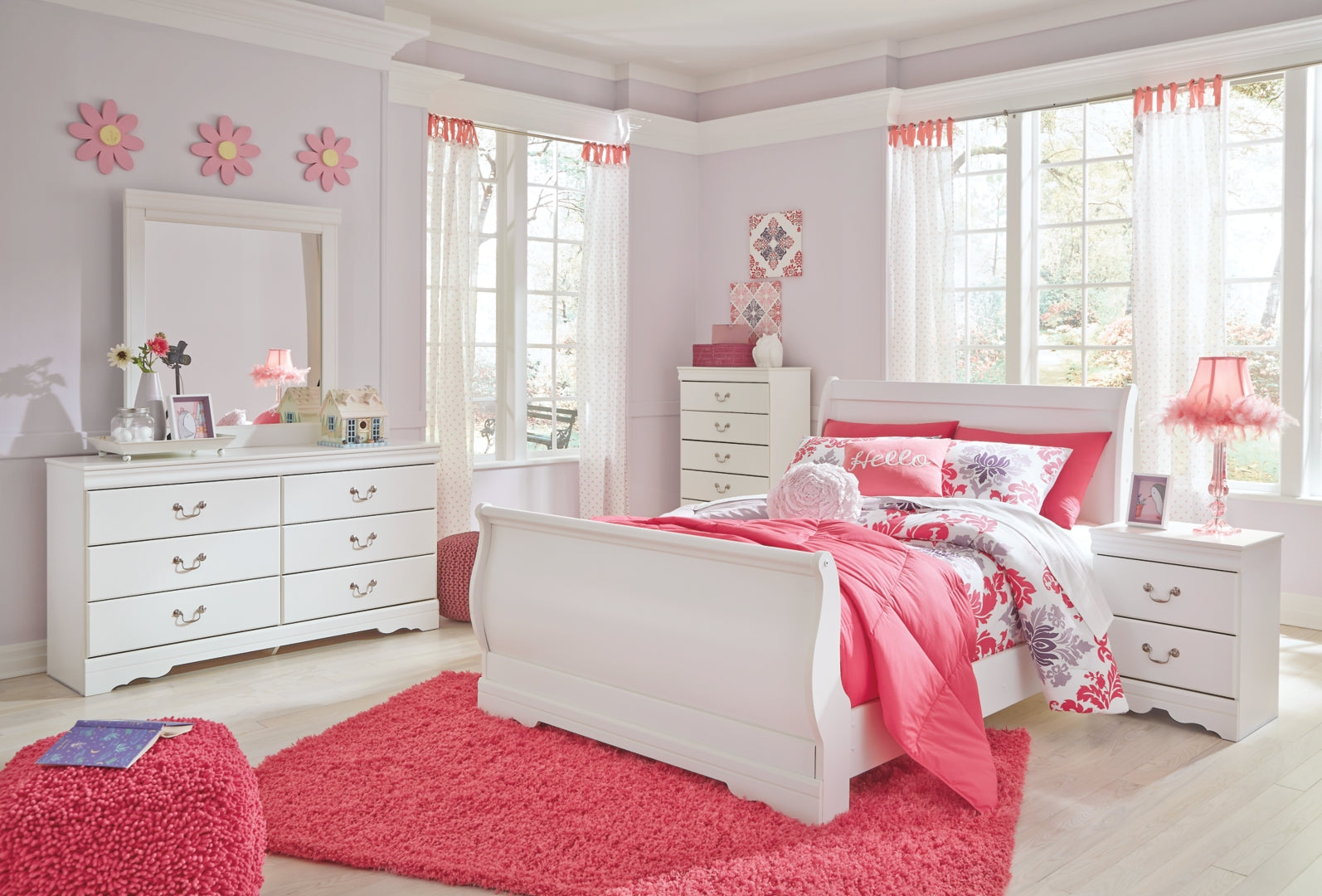 Anarasia Sleigh Bed