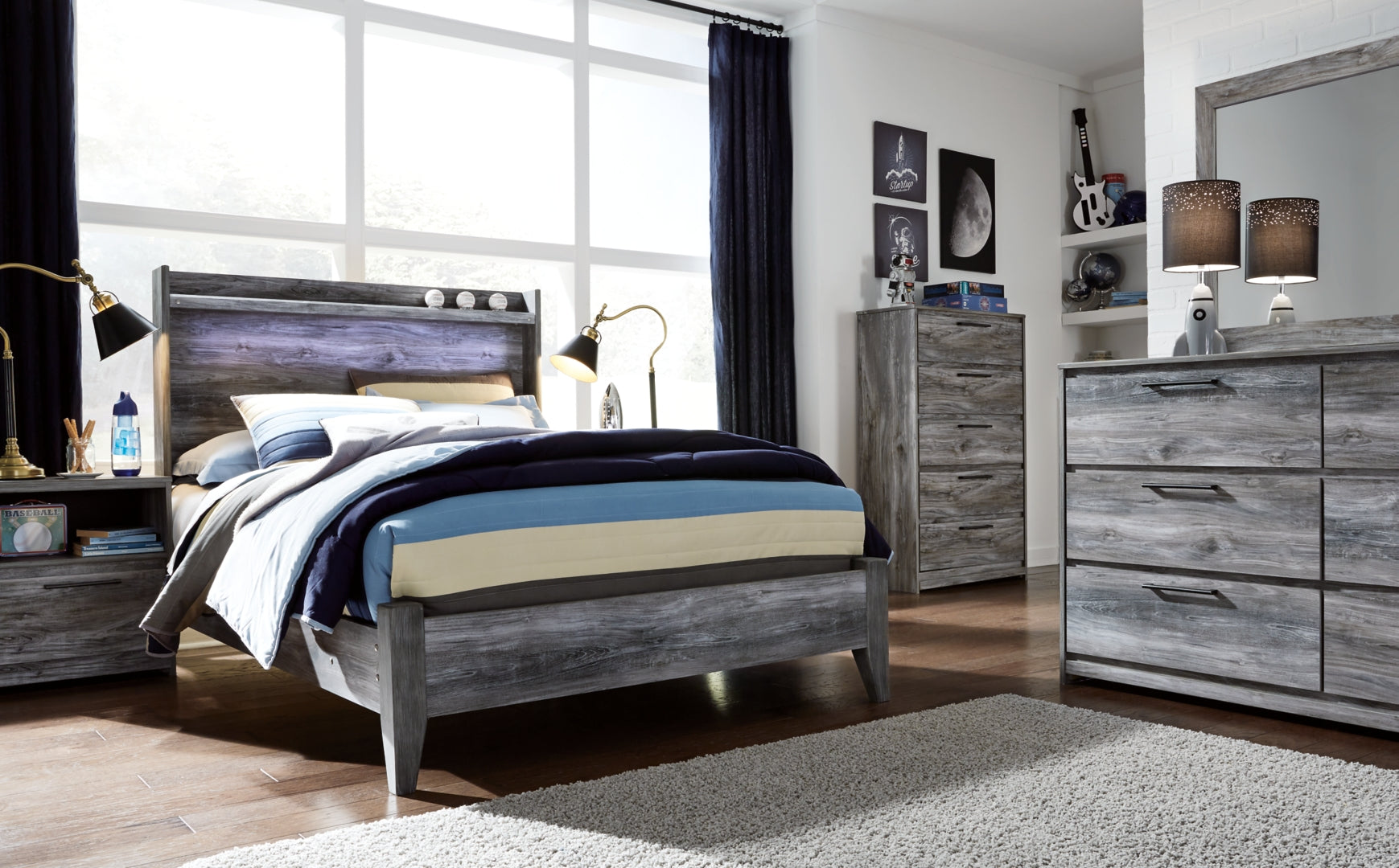 Baystorm Panel Bed