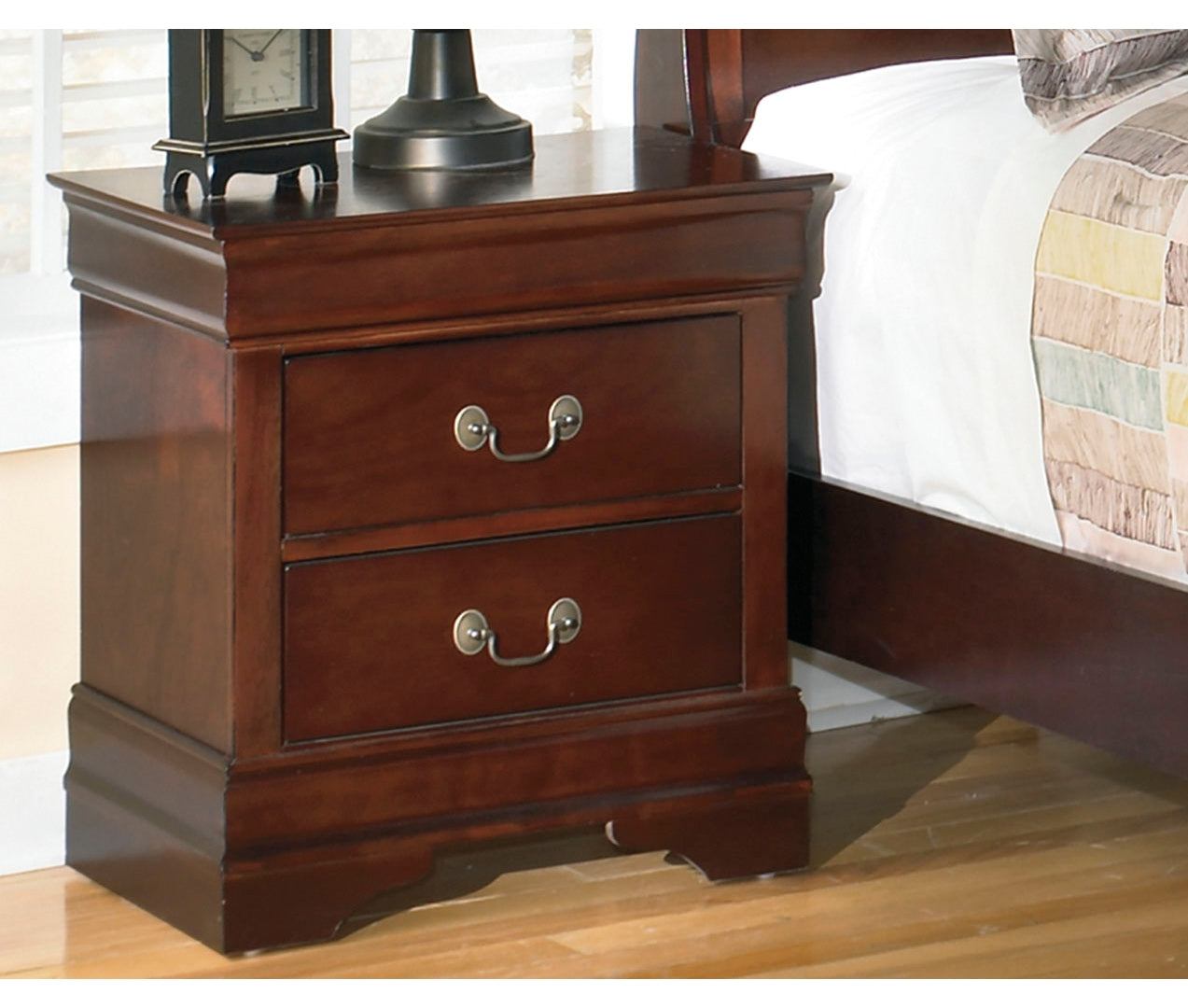 Alisdair King Sleigh Bed with 2 Nightstands