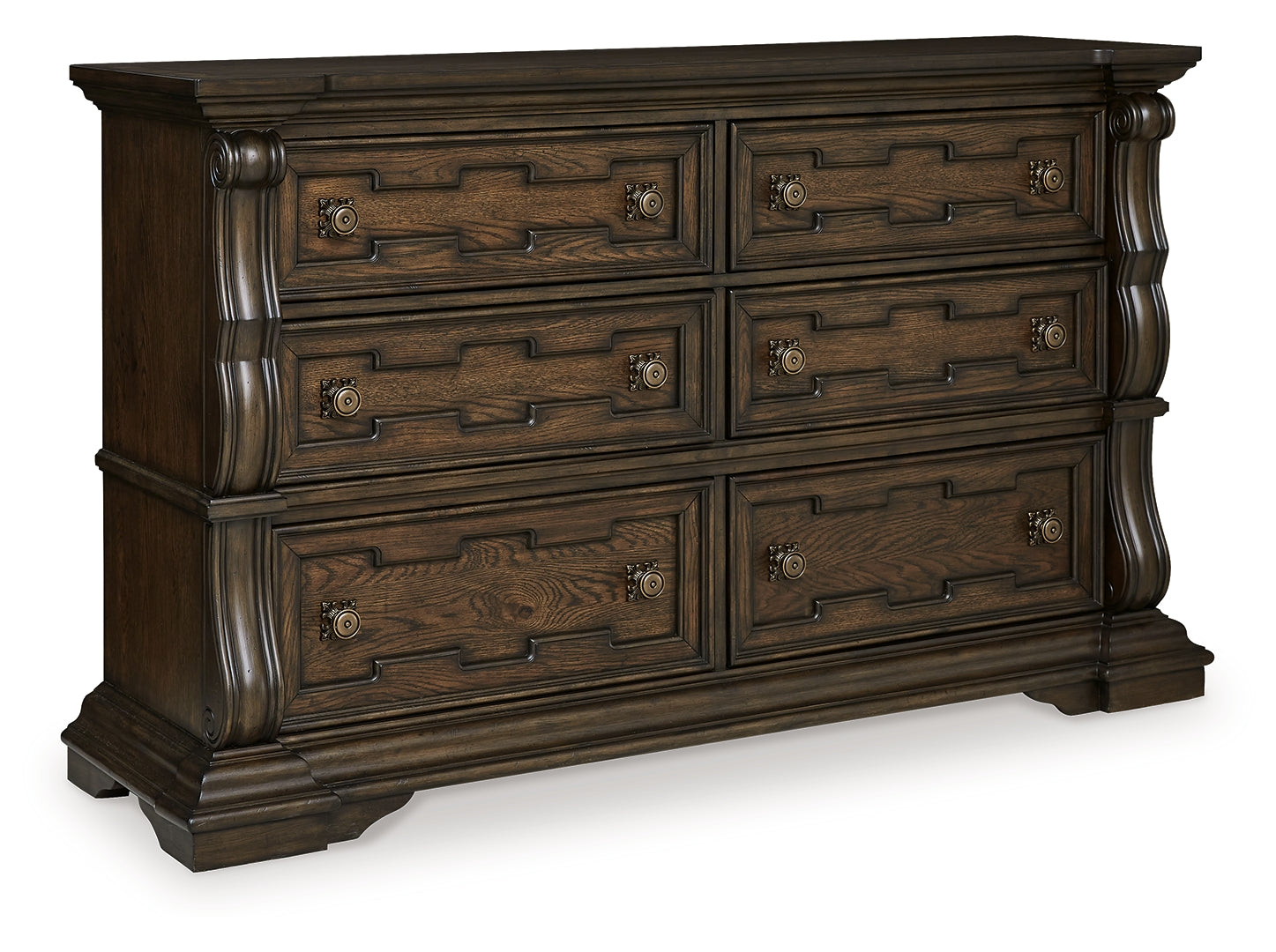 Maylee Dresser