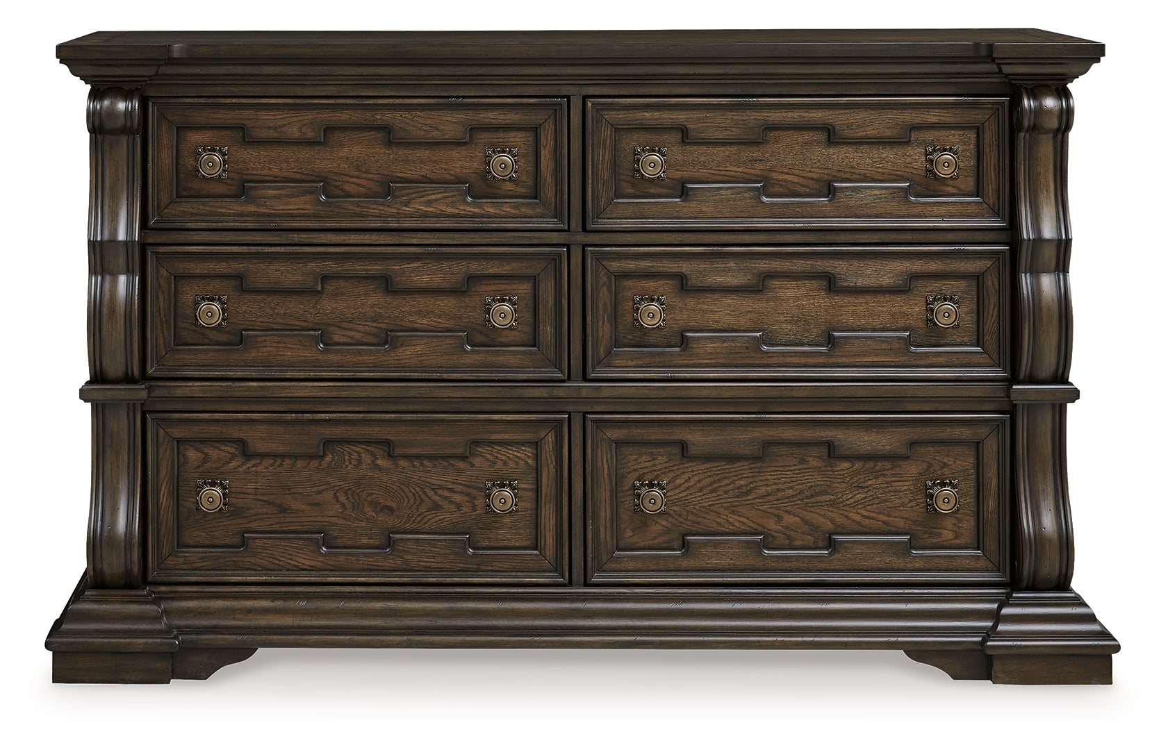 Maylee Dresser