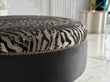 Bellona Gaze Ottoman (Gaze Main/Duca Black) by Bellona