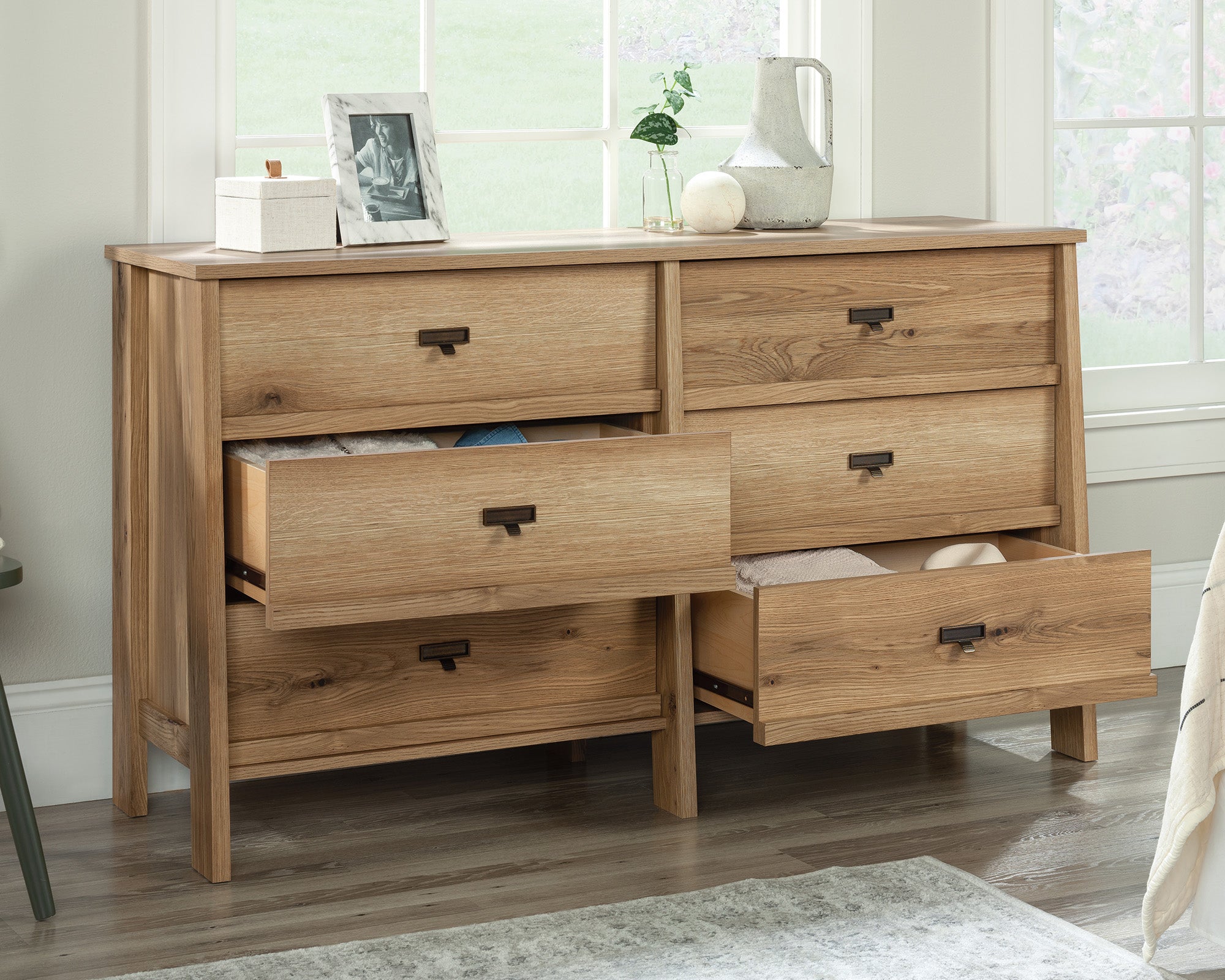 Trestle  6-Drawer Bedroom Dresser in Timber Oak