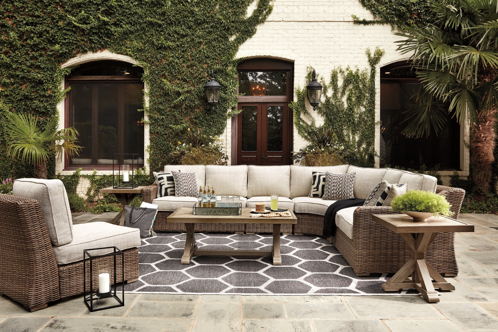 Beachcroft 3-Piece Outdoor Seating Set