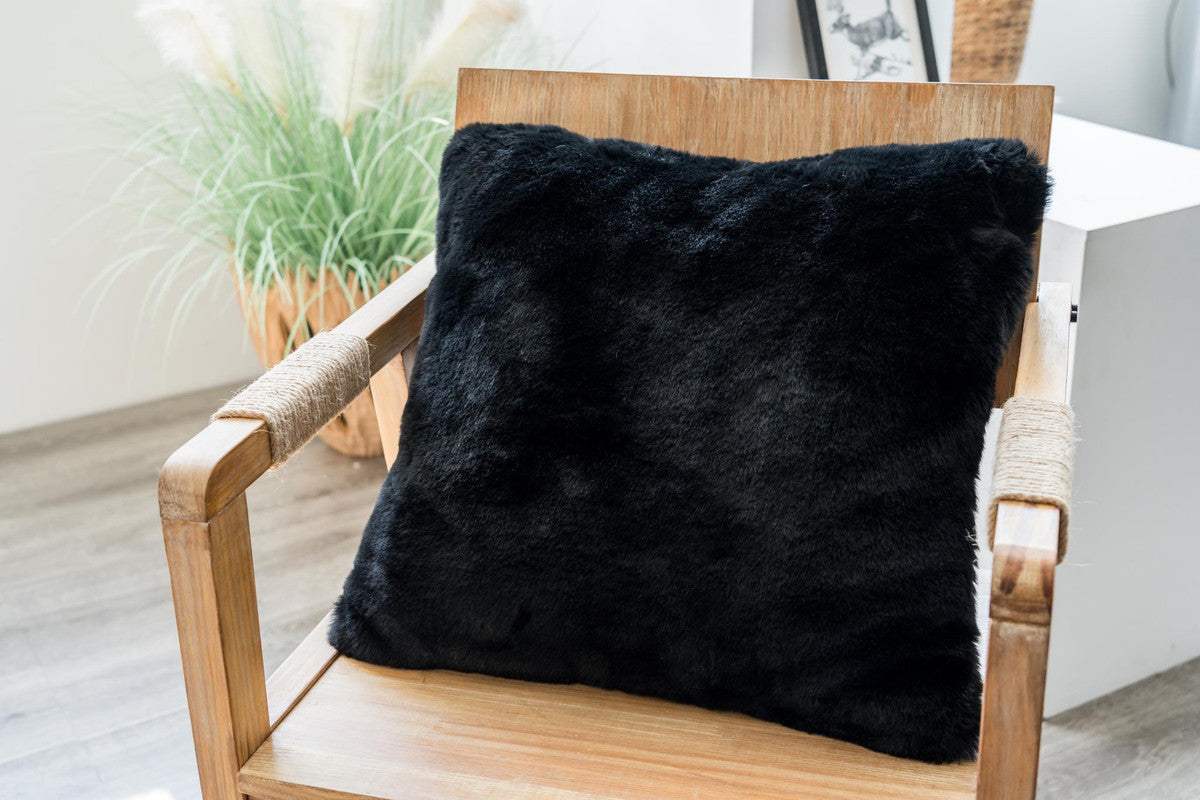 MDA Kamilo Pillow