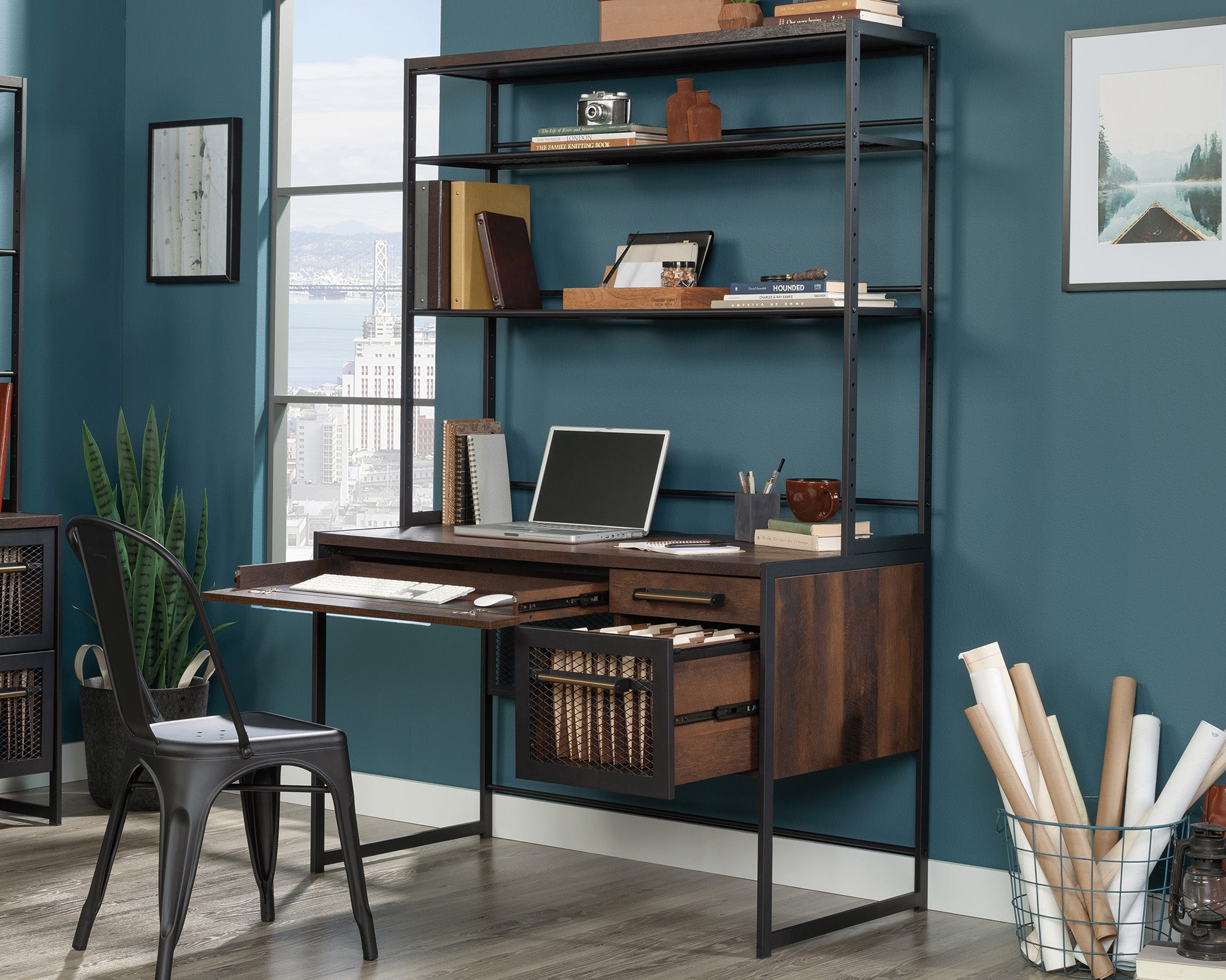 Briarbrook Computer Desk with Hutch in Barrel Oak