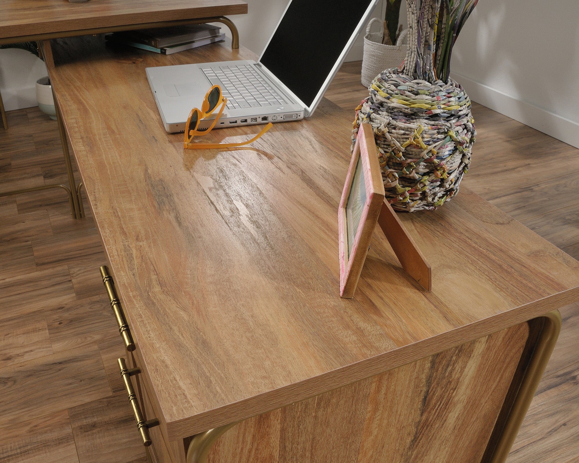 Coral Cape  L-Shaped Desk