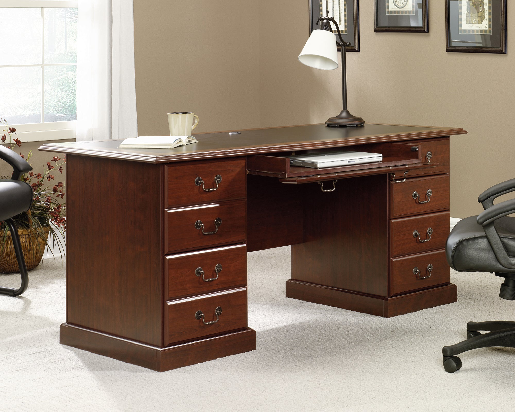 Heritage Hill  Executive Desk  Cherry