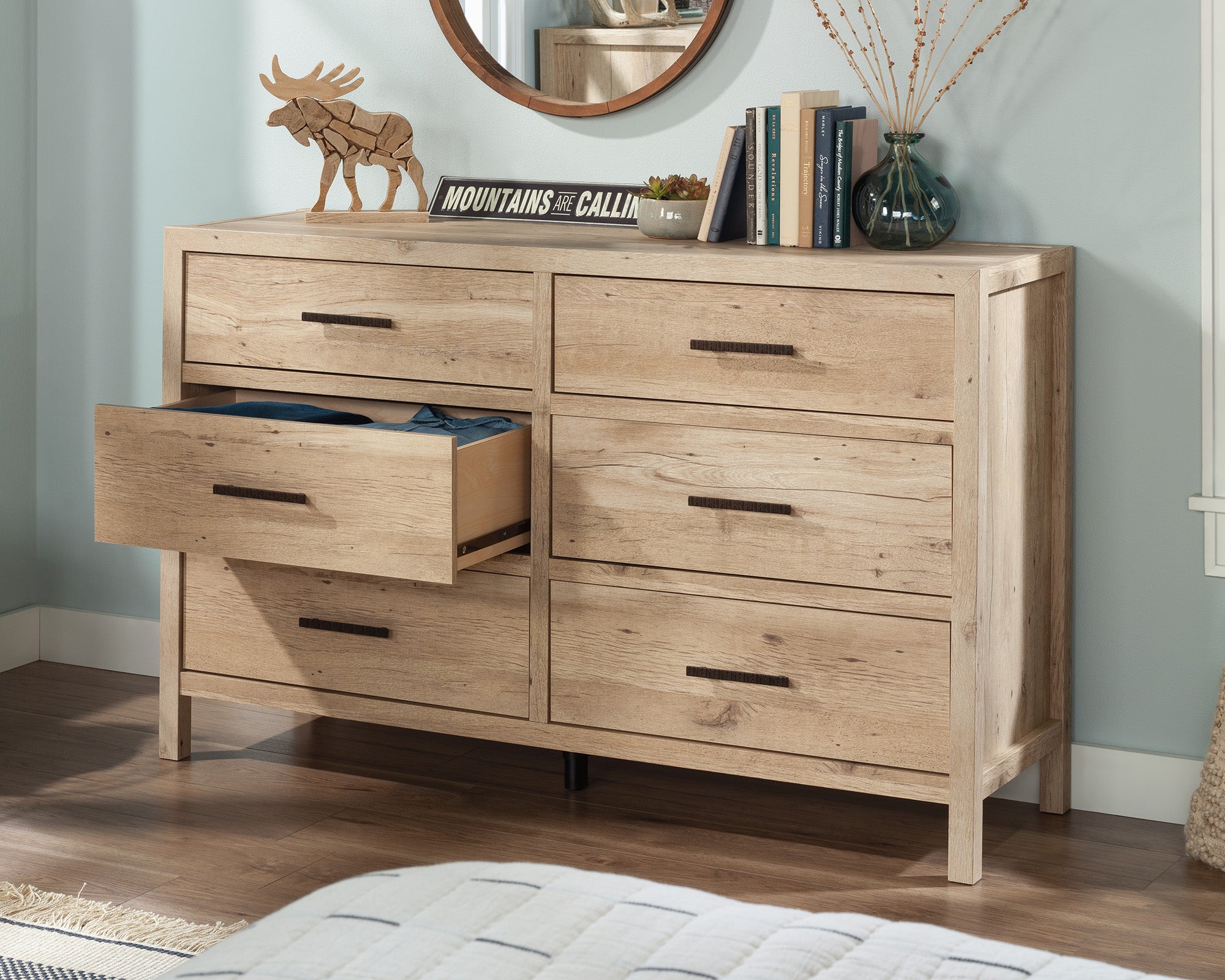 Pacific View  6-Drawer Bedroom Dresser in Prime Oak