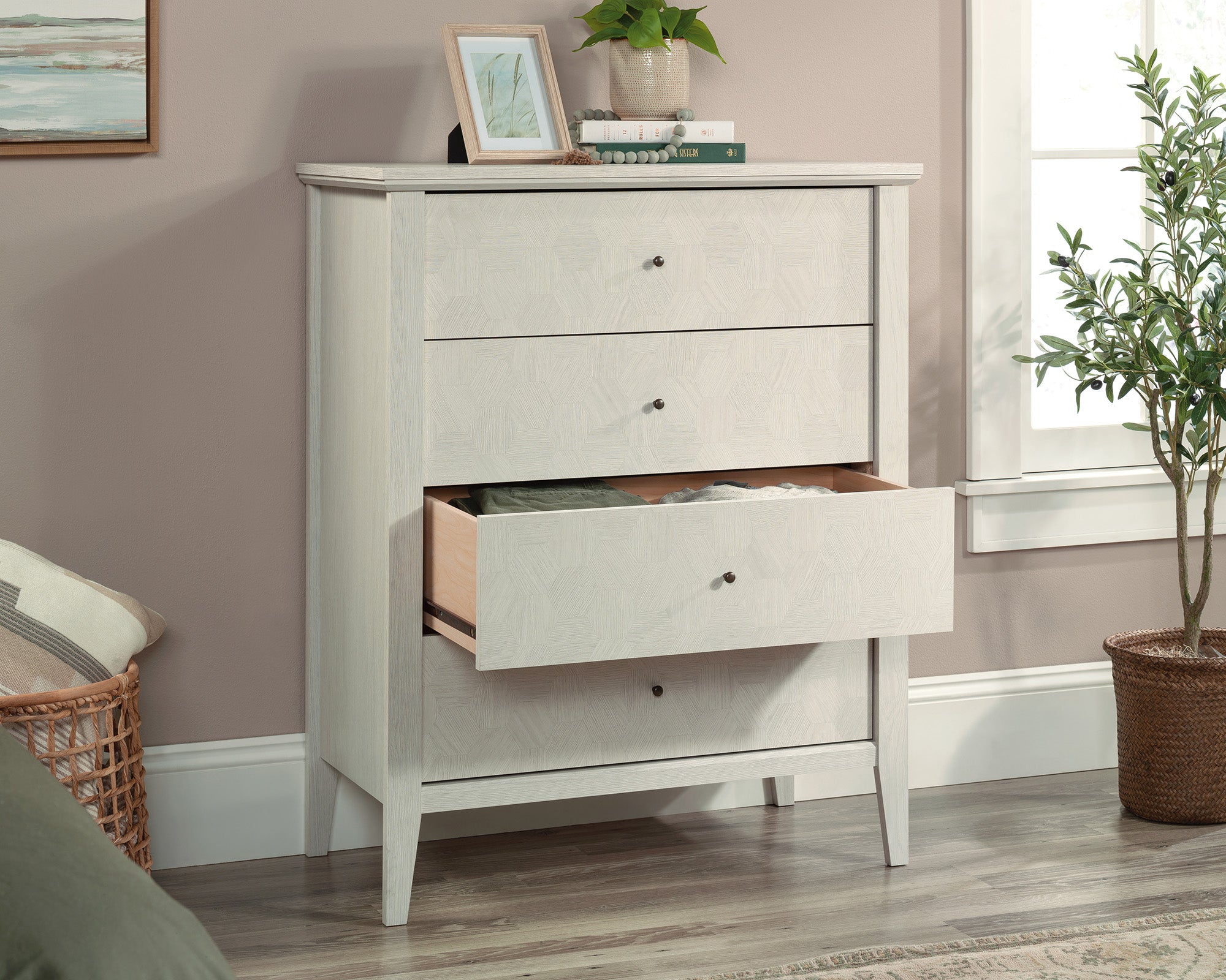 Larkin Ledge 4-Drawer Chest/Dresser in Glacier Oak